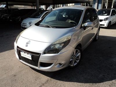 Usata Renault Scénic III Luxe 150 CV (110 kW) 2010 Argento Monovolume