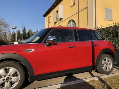 Usata Mini ONE 102 CV (75 kW) 2015 Utilitaria