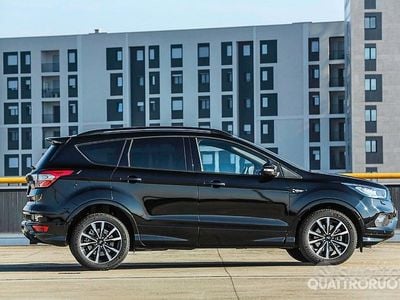 Usata Ford Kuga 119 CV (87 kW) 2019 Nero SUV
