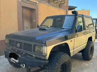 Używany Nissan Patrol 110 KM (80 kW) 1992 Niebieski SUV