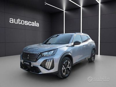 Usata Peugeot 2008 Allure 131 CV (96 kW) 2024 Grigio SUV