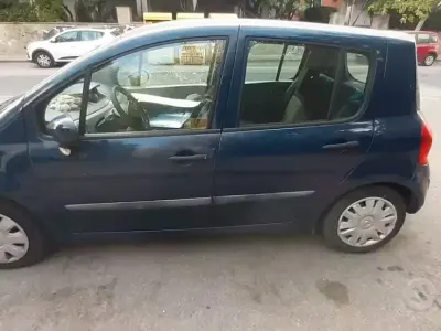 Usata Renault Grand Modus 75 CV (55 kW) 2009 Bluazzurro Monovolume