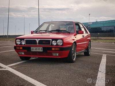 Usata Lancia Delta 181 CV (133 kW) 1989 Rosso Utilitaria