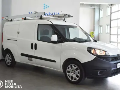 Usata Fiat Doblò 120 CV (88 kW) 2019 Bianco Monovolume