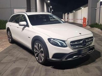 Usata Mercedes E220 All-Terrain AMG line 194 CV (142 kW) 2017 Bianco Station wagon
