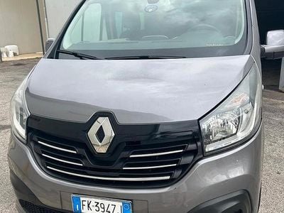 Usata Renault Trafic 2015 Grigio Monovolume