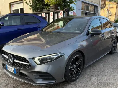 Begagnad Mercedes A180 Premium 116 HK (85 kW) 2020 Grå Sedan