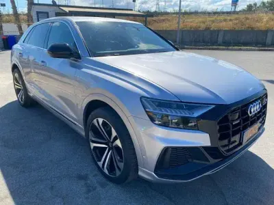 Usata Audi Q8 Sport 285 CV (209 kW) 2019 Argento SUV