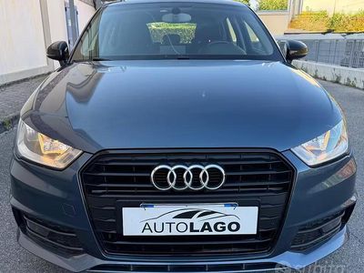 Käytetty Audi A1 S-Line 95 HP (69 kW) 2015 Sininen Viistoperä