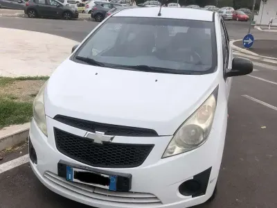 Usata Chevrolet Spark 68 CV (50 kW) 2010 Bianco Utilitaria