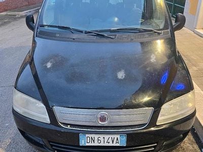 Usata Fiat Multipla 120 CV (88 kW) 2008 Nero Monovolume