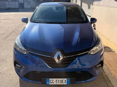 Usata Renault Clio V Intens 101 CV (74 kW) 2021 Blu/azzurro Berlina