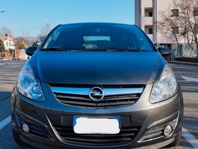 Usata Opel Corsa 85 CV (62 kW) 2010 Grigio Utilitaria
