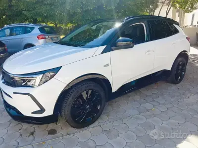 Usata Opel Grandland X GS Line 131 CV (96 kW) 2022 Bianco SUV