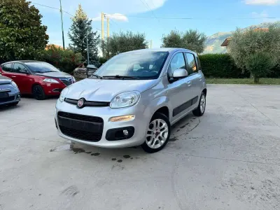 Usata Fiat Panda Lounge 69 CV (50 kW) 2016 Argento Utilitaria