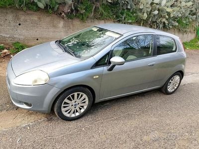 Usata Fiat Grande Punto 90 CV (66 kW) 2007 Utilitaria