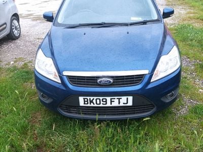 Begagnad Ford Focus 2009 Blå Sedan