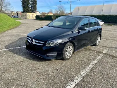 Begagnad Mercedes B180 Executive 109 HK (80 kW) 2017 Minibuss