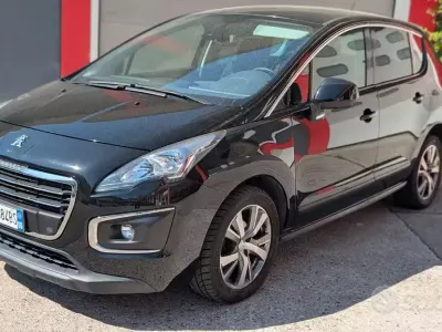 Usata Peugeot 5008 Allure 115 CV (84 kW) 2014 Nero Monovolume