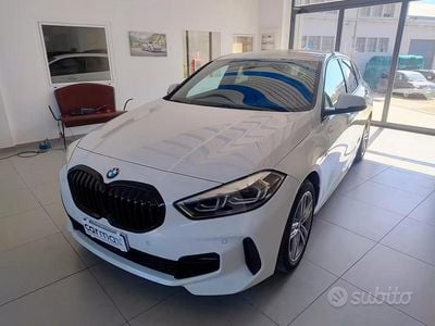 Usata BMW 116 M Sport 115 CV (84 kW) 2022 Bianco Utilitaria