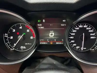 Usata Alfa Romeo Stelvio 99 CV (72 kW) 2018 Grigio SUV