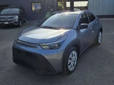 Nuova Toyota Aygo X 92 CV (67 kW) 2026 Black met SUV