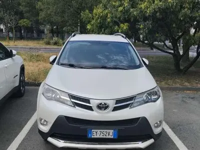 Usata Toyota RAV4 Style 124 CV (91 kW) 2015 SUV