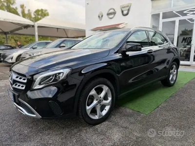 Usata Mercedes GLA200 Premium 158 CV (116 kW) 2019 Nero SUV