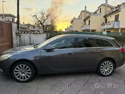 Gebraucht Opel Insignia Cosmo 131 PS (96 kW) 2010 Grau Kombi