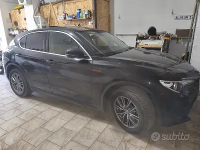 Usata Alfa Romeo Stelvio 210 CV (154 kW) 2017 Nero SUV