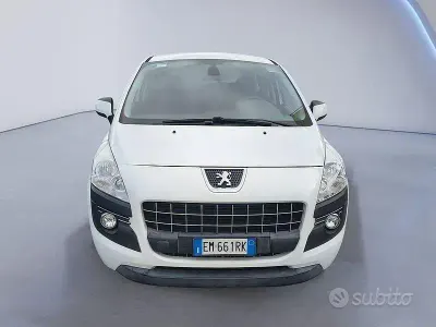 Usata Peugeot 3008 120 CV (88 kW) 2012 Bianco Station wagon