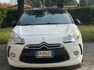 Usata Citroën DS3 95 CV (69 kW) 2012 Bianco Berlina