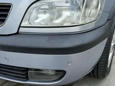 Usata Opel Zafira Elegance 125 CV (91 kW) 2002 Argento Monovolume