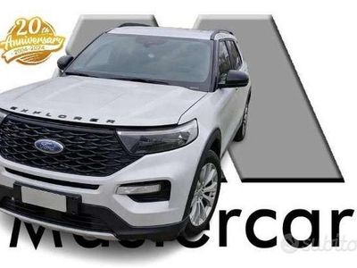 Usata Ford Explorer ST-Line 457 CV (336 kW) 2021 Argento SUV