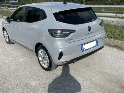Usata Renault Clio V Evolution 101 CV (74 kW) 2023 Berlina