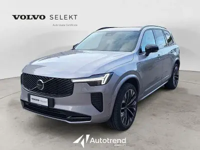 Usata Volvo XC90 Plus 455 CV (334 kW) 2025 Argento SUV