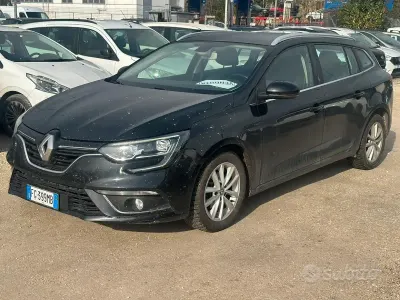 Usata Renault Mégane GrandTour 110 CV (80 kW) 2016 Nero Station wagon