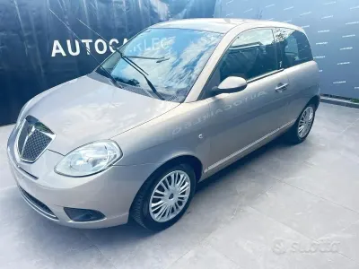 Usata Lancia Ypsilon 60 CV (44 kW) 2007 Grigio Utilitaria
