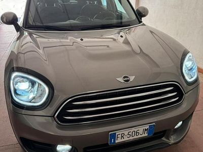 Usata Mini One D Countryman Business 116 CV (85 kW) 2018 Grigio SUV
