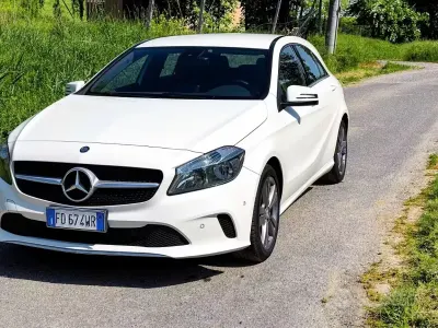 Occasion Mercedes A180 136 ch (100 kW) 2016 Blanc Berline