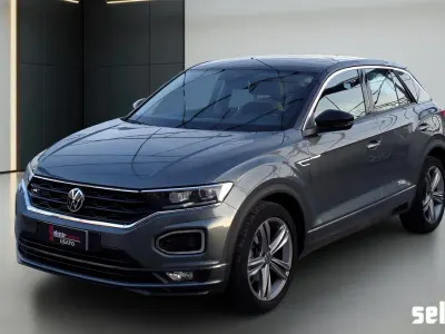 Usata VW T-Roc Advance 150 CV (110 kW) 2020 Grigio/tetto nero SUV