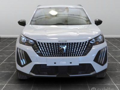Usata Peugeot 2008 Active 102 CV (75 kW) 2024 Bianco SUV
