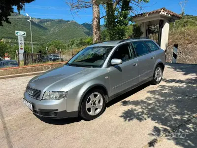 Usata Audi A4 130 CV (95 kW) 2003 Argento Station wagon