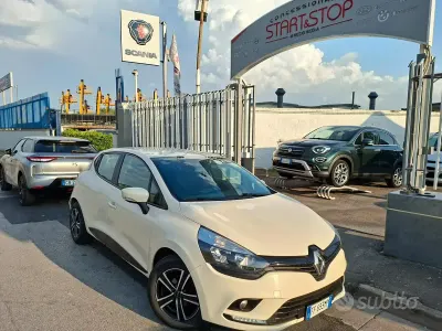 Usata Renault Clio IV Intens 90 CV (66 kW) 2016 Beige Berlina