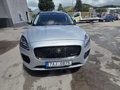 Usado Jaguar E-Pace R-Dynamic 249 CV (183 kW) 2019 SUV