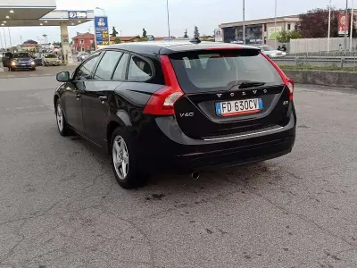 Usata Volvo V60 Business Edition 150 CV (110 kW) 2016 Station wagon