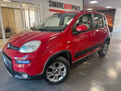 Usata Fiat Panda 4x4 S 75 CV (55 kW) 2015 Rosso Utilitaria