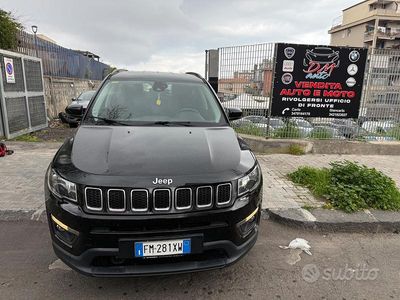 Używany Jeep Compass Longitude 120 KM (88 kW) 2018 Czarny SUV