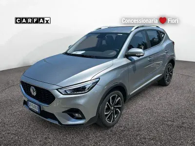 Usata MG ZS Luxury 106 CV (77 kW) 2024 Argento SUV
