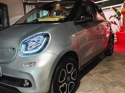 Usata Smart ForFour 71 CV (52 kW) 2015 Utilitaria
